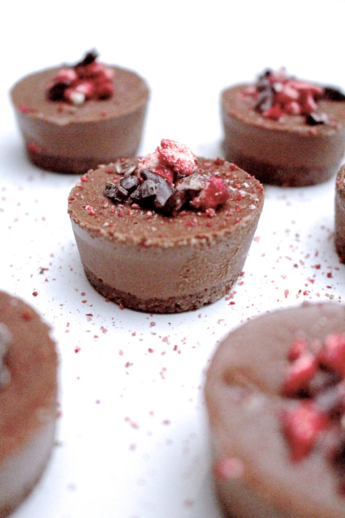 Raw Vegan Mini Cheesecakes